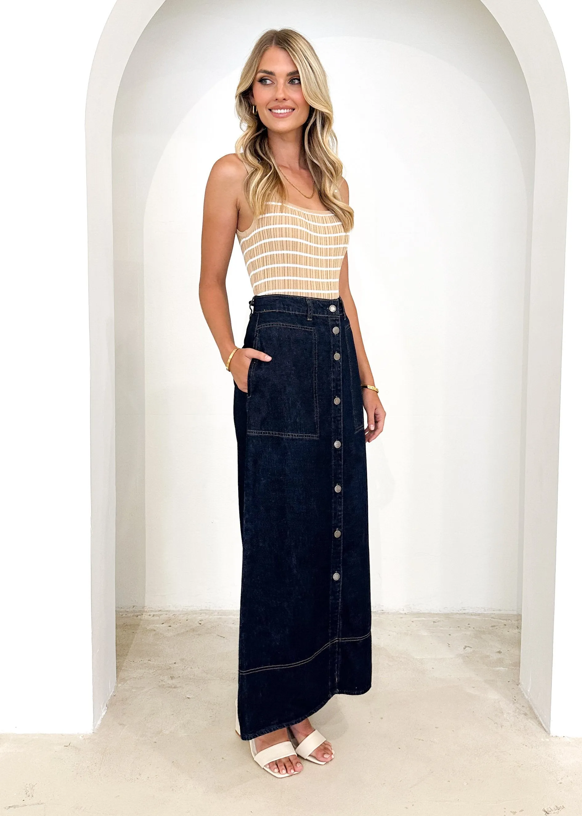 Avida Denim Midi Skirt - Indigo