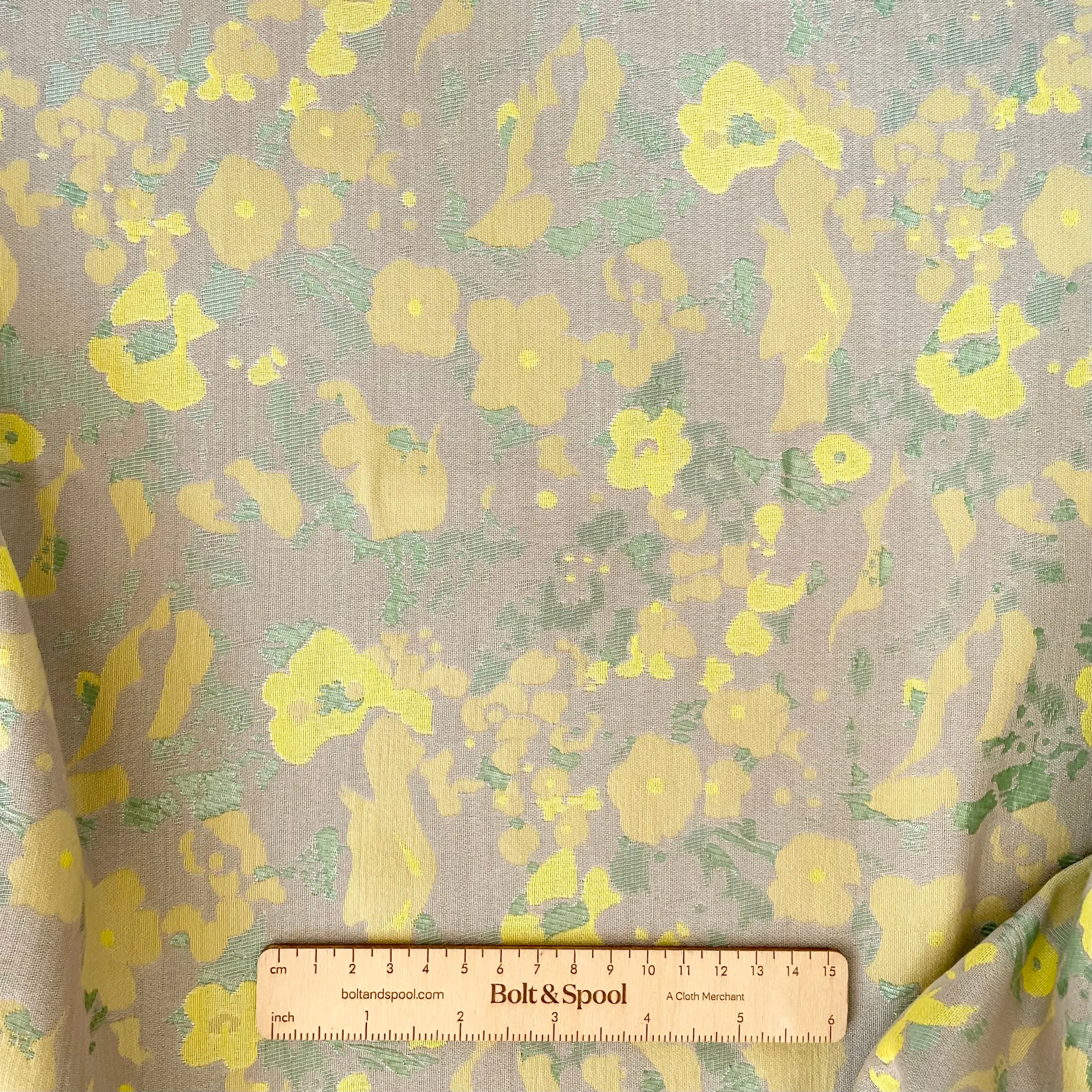 FCN Textiles : Freshness Brocade - Silver / Yellow