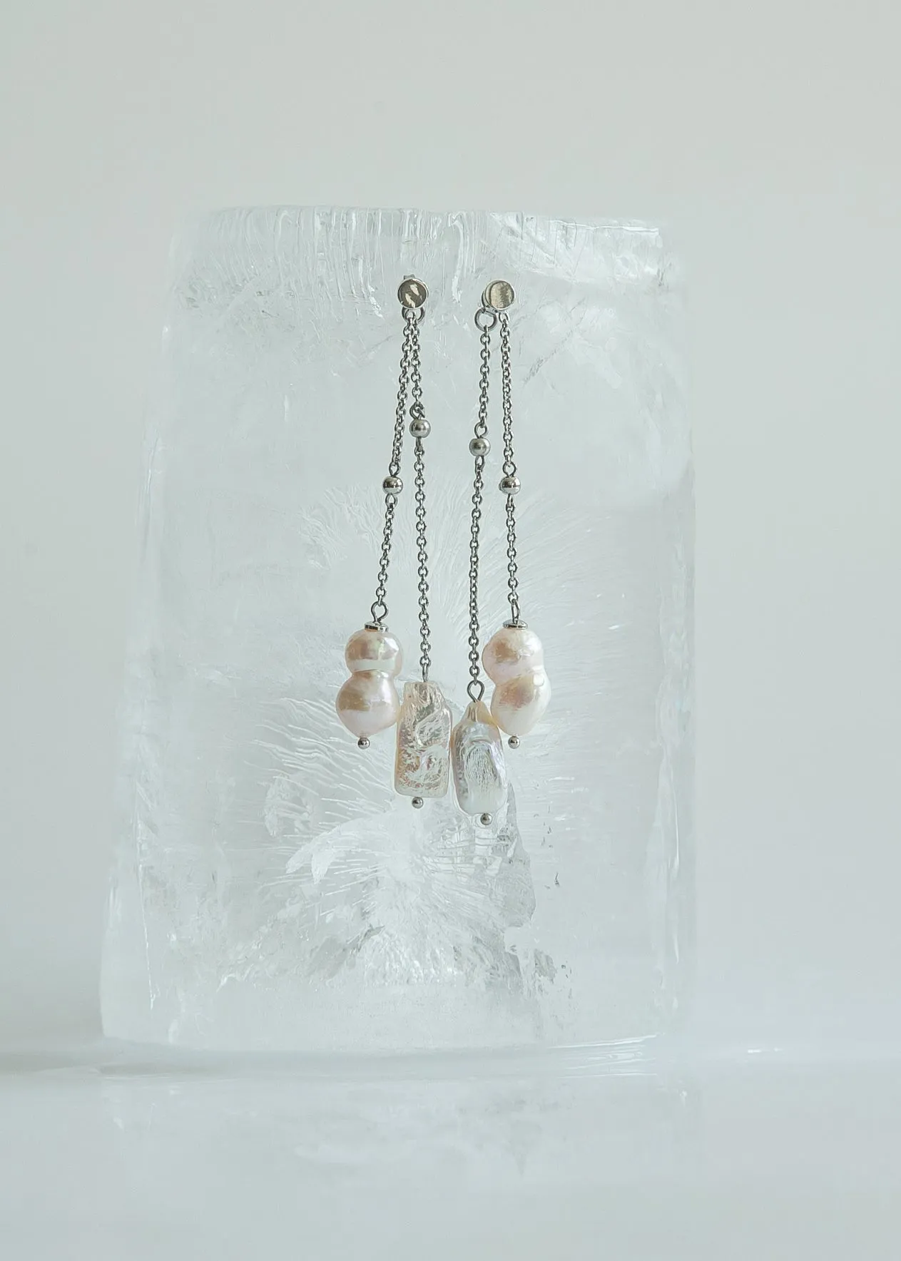 PEARL DROP EARRING / SILVER