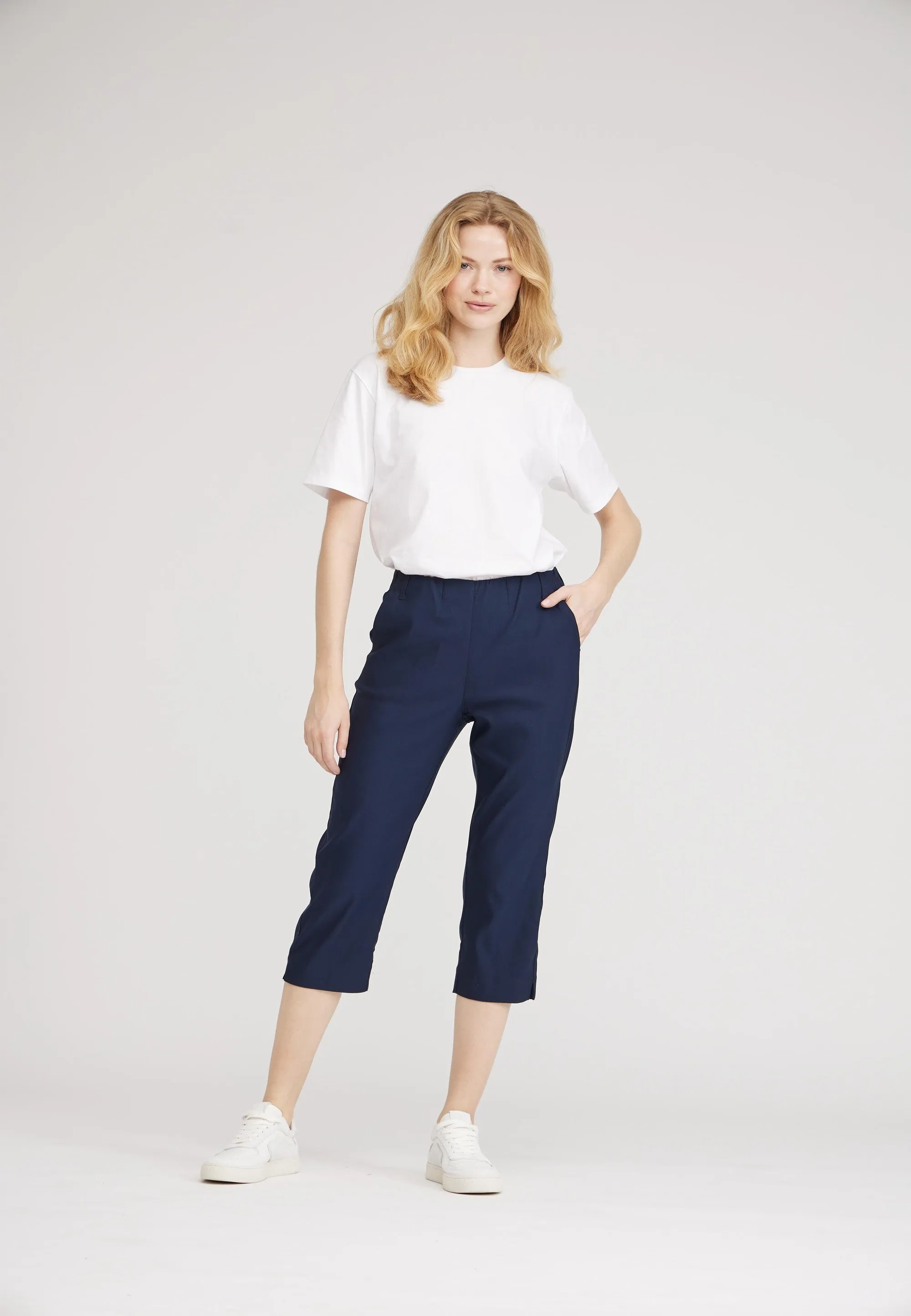 Taylor Regular Capri Medium Length - Navy